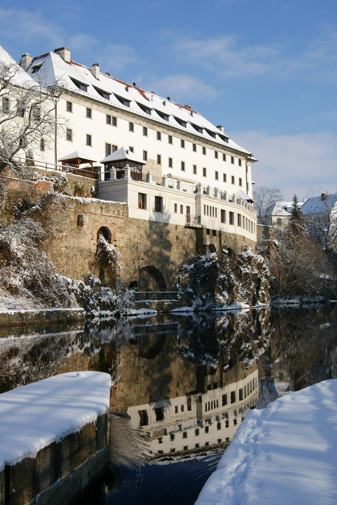 Hotel Ruze Český Krumlov Exterior foto The castle of the Prince of Schwarzenberg