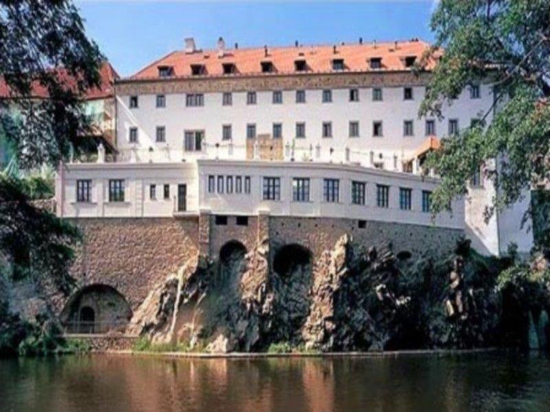 Hotel Ruze Český Krumlov Exterior foto The castle of the Prince-Bishops of Augsburg